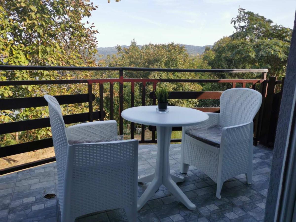 Kuca Za Odmor-Zelena Oaza Hotel Golubac Exterior photo