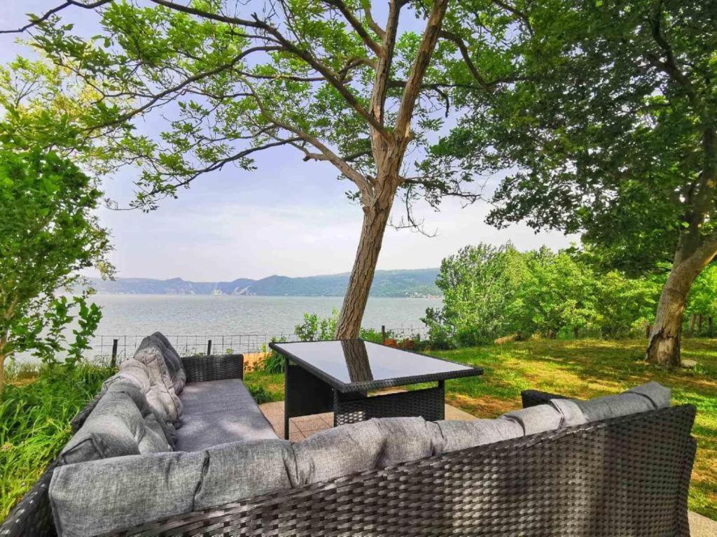 Kuca Za Odmor-Zelena Oaza Hotel Golubac Exterior photo
